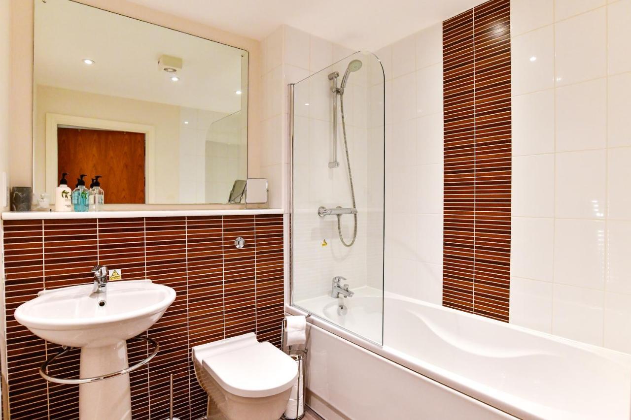 Meridian Quay Apartments, By Jsw Short Stay Swansea Ngoại thất bức ảnh