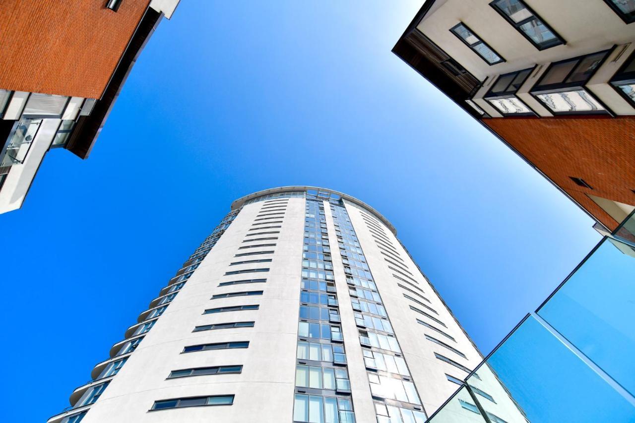 Meridian Quay Apartments, By Jsw Short Stay Swansea Ngoại thất bức ảnh