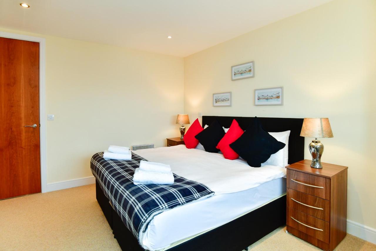 Meridian Quay Apartments, By Jsw Short Stay Swansea Ngoại thất bức ảnh