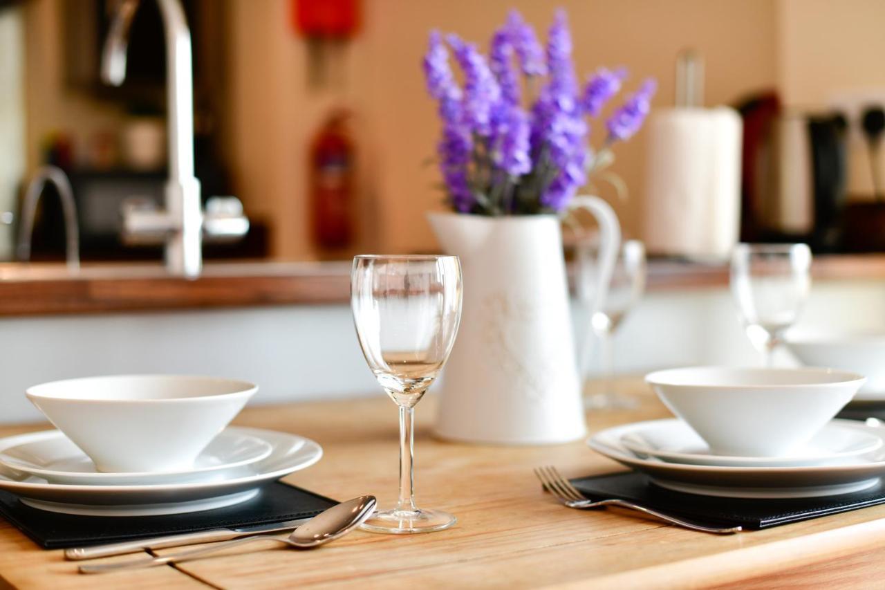 Meridian Quay Apartments, By Jsw Short Stay Swansea Ngoại thất bức ảnh